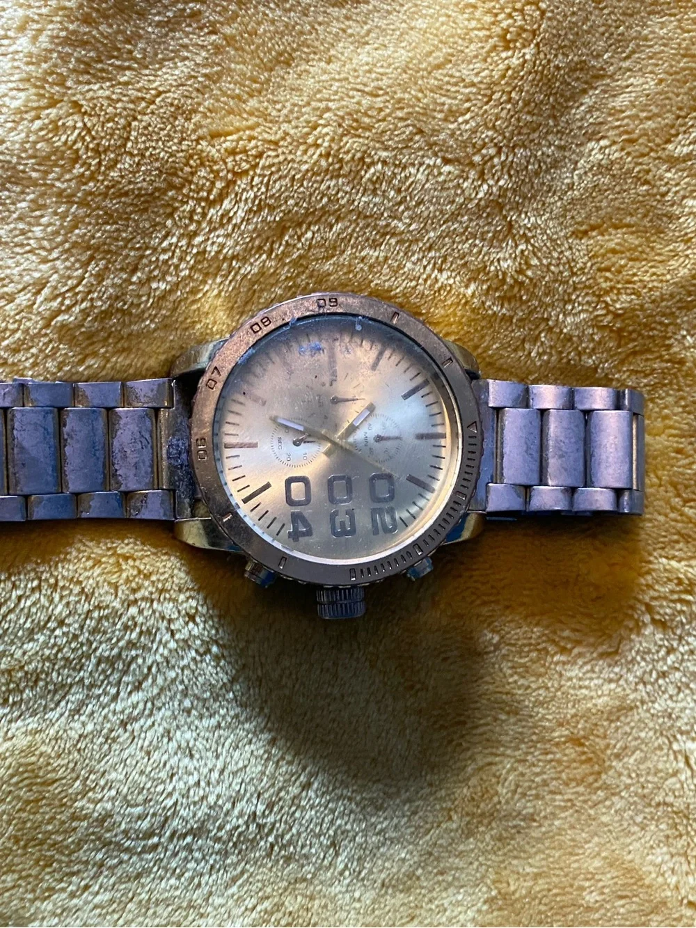 Silver Tone Men's Chronograph Watch with Metal Bracelet